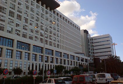 Hospital Universitario Insular de Gran Canaria. | Wikipedia - Pepelopex