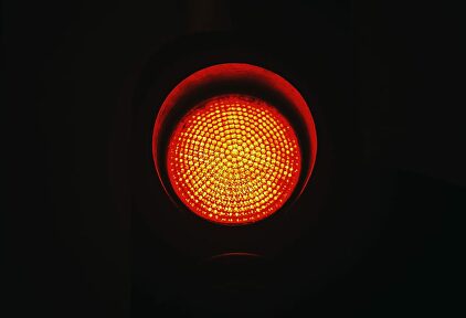 Un semáforo en ámbar | Piqsels