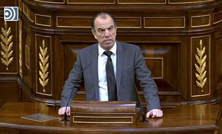 Las risas de Carmen Calvo mientras UPN recuerda a un concejal asesinado por ETA