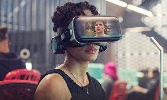 En la serie ‘Upload’ puedes subirte al cielo si te lo pagas: una sorpresa inesperada