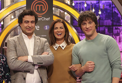 Macarena Rey, en el centro | Gtres