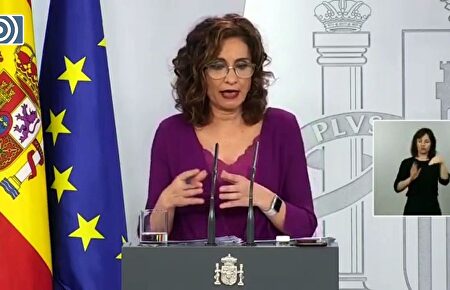 La grotesca respuesta de Montero para seguir ocultando los nombres de los once expertos de Simón