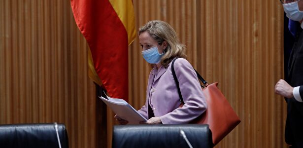 La vicepresidenta tercera y ministra de Asuntos Económicos, Nadia Calviño | EFE