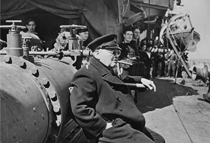 Churchill visitando Normandía | Cordon Press