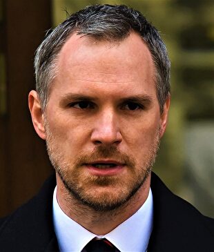 El alcalde de Praga, Zdenek Hrib, del Partido Pirata | Wikipedia