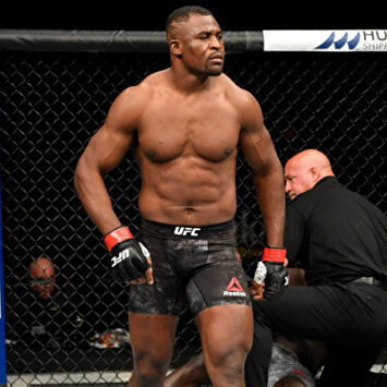 Brutal KO en la UFC en menos de 20 segundos