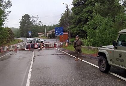 Militares en la frontera con Portugal. | Min. Defensa