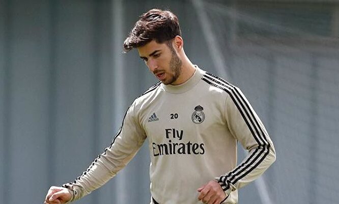 Marco Asensio vuele a entrenarse al mismo ritmo que sus compeñeros. | realmadrid.com