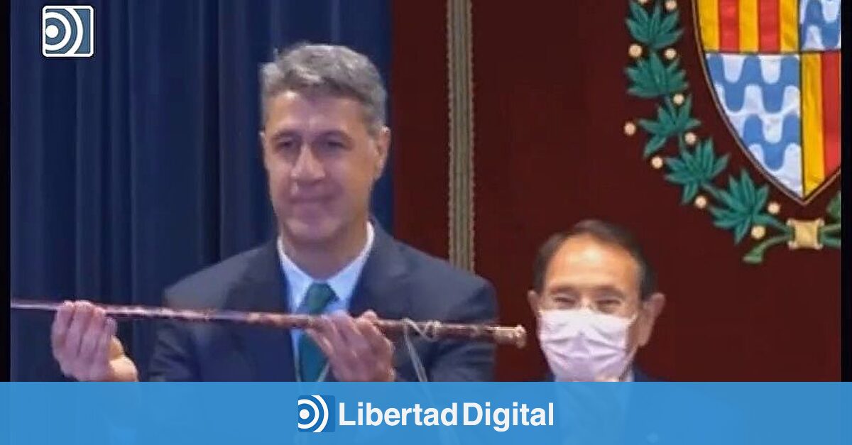 Xavier García Albiol llora al jurar