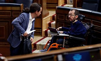 Pablo Iglesias y Pablo Echenique | EFE