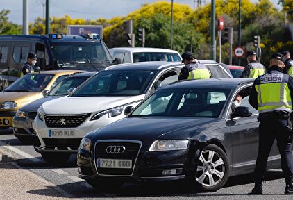 Control de la Policía Nacional en Valladolid. | EFE