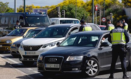 Control de la Policía Nacional en Valladolid. | EFE