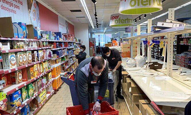 Los supermercados del Grupo Día extreman las medidas de seguridad contra el coronavirus. | Grupo Día