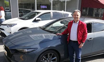 Germán Castrillón y del nuevo Mazda 3 SkyActiv G | MotorGallego