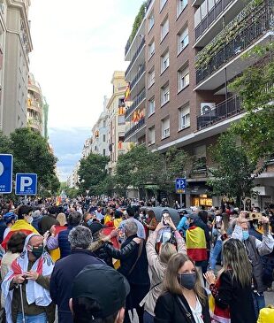Concentración de protesta en la madrileña c/ Núñez de Balboa | Twitter