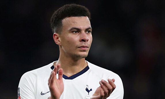 Dele Alli fue asaltado a punta de cuchillo | EFE