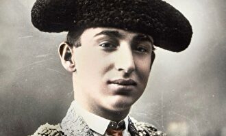 Fragmento de la portada de 'Joselito El Gallo, rey de los toreros' de Paco Aguado.