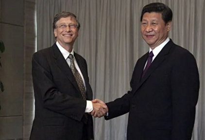 Bill Gates y Xi JinPing, secretario general del Partido Comunista Chino | Twitter