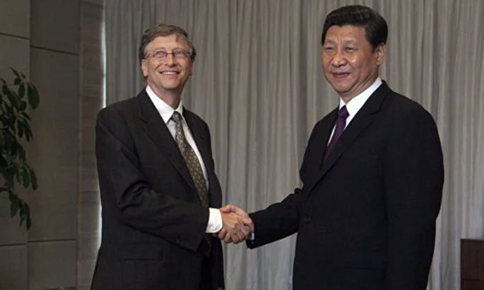 Bill Gates y Xi JinPing, secretario general del Partido Comunista Chino | Twitter