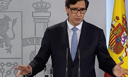 El ministro de Sanidad Salvador Illa, durante la rueda de prensa tras la videoconferencia con los presidentes autonómicos. | EFE