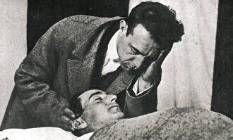 Ignacio Sánchez Mejías llora la muerte de su cuñado, Joselito el Gallo | Archivo