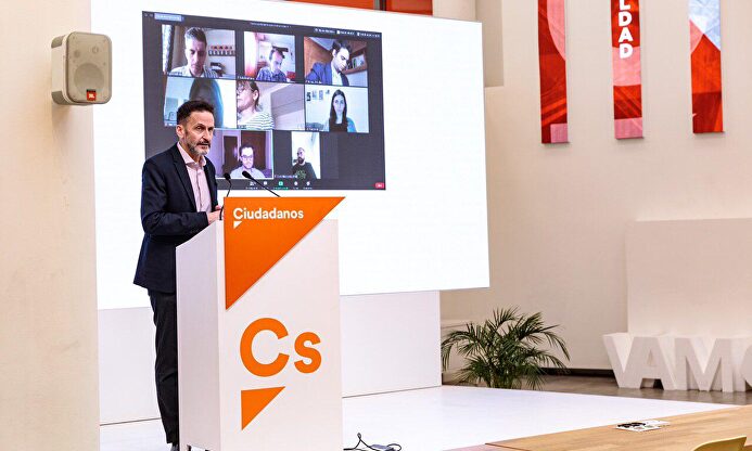 El portavoz adjunto de Ciudadanos, Edmundo Bal, durante su rueda de prensa de este lunes. | Eugenia Morago.