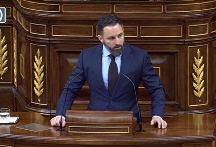 Abascal contra el Gobierno por "instalarse en el matonismo y el chantaje político"