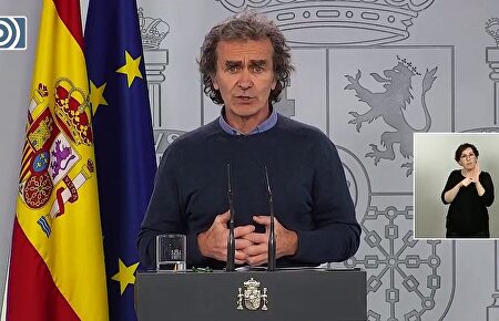 Las mascarillas obligatorias tres meses después mientras Simón reconoce que no lo hicieron antes porque no había