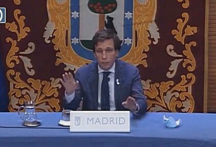 Almeida responsabiliza a los "violentos" de 'Distrito 14' de la agresión en Moratalaz