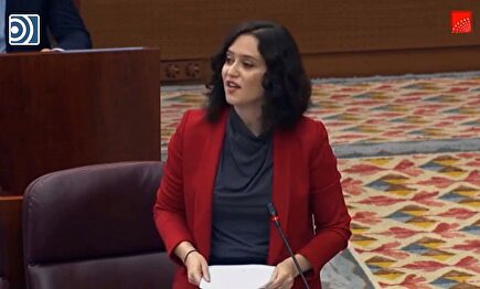 Ayuso: "¿Son cayetanos? Son los ciudadanos que se están arruinando"