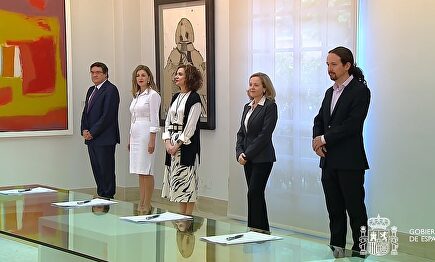 Escrivá, Díaz, Montero, Calviño e Iglesias, en la foto del pacto de los ERTE | EFE