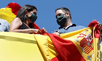 Rocío Monasterio y Santiago Abascal | EFE