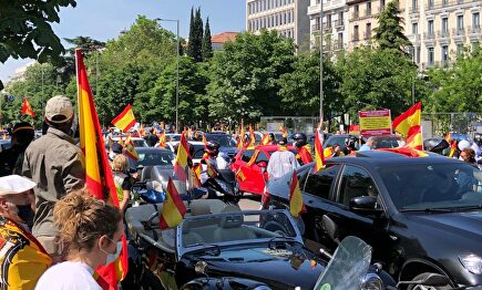 En directo: manifestación en caravana de Vox