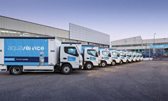 Camiones de reparto de la empresa. | Aquaservice