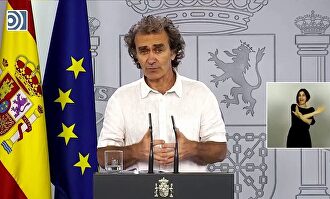 Fernando Simón dice que el 8M no tuvo incidencia pero que ahora "sería muy cuidadoso con cualquier manifestación"