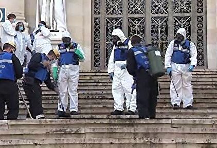 Sin rastro de coronavirus: así ha desinfectado la UME la Biblioteca Nacional