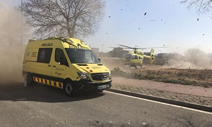 Ambulancia y helicóptero del SEM | Twitter: @semgencat