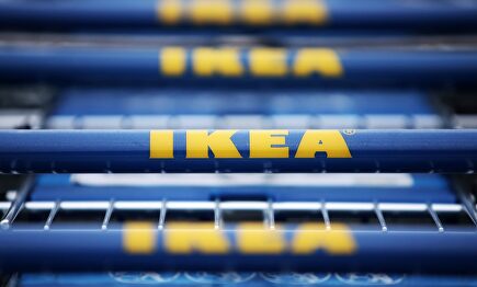 Fila de carros de Ikea | Fredrik von Erichsen/dpa