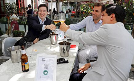 Vista general de una terraza de la madrileña | EFE