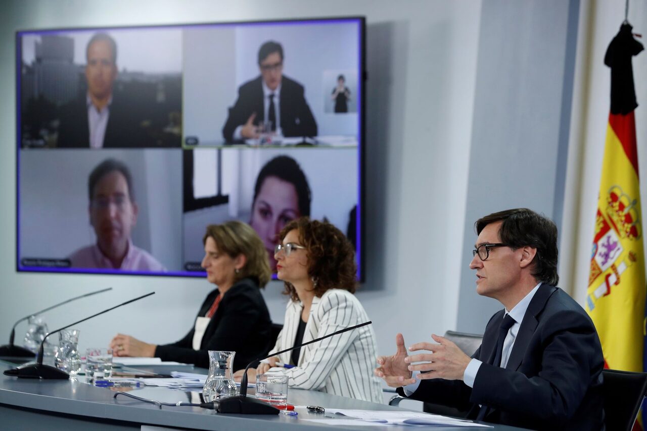 Illa, Montero y Ribera en la rueda de prensa posterior al Consejo de Ministros. | EFE