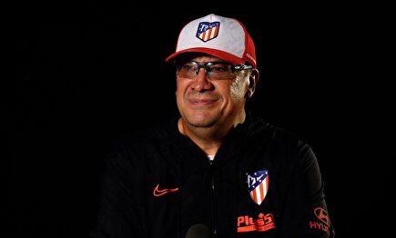 El Mono Burgos abandona el Atlético de Madrid y Nelson Vivas será el segundo de Simeone