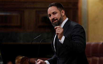 Abascal responde con dureza a Sánchez: "Gritar viva el 8M es gritar viva la enfermedad y la muerte"