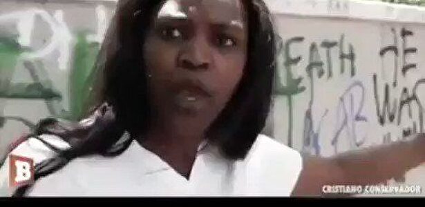 Repaso monumental de una mujer negra a los Antifa del movimiento #BlackLivesMatter: "Los racistas sois vosotros"