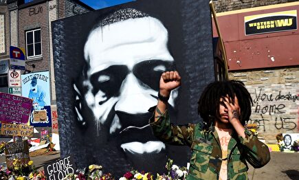 Protesta por abuso de la policía de Minneapolis. | EFE