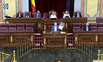 Guillermo Díaz le recuerda a ERC su pasado racista ante la incredulidad de Rufián