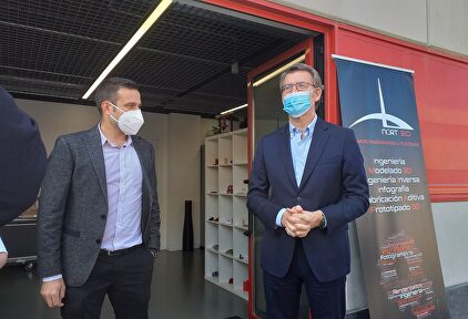 El presidente de la Xunta, Alberto Núñez Feijóo, en una visita a la empresa Nort3D | Paula Justo (Europa Press)