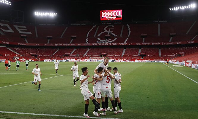 Fekir, en el último Betis-Sevilla. | EFE