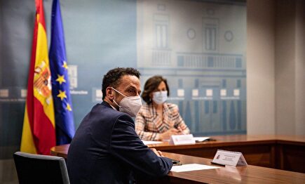 Calvo y Edmundo Bal, durante la reunión de este viernes. | EFE
