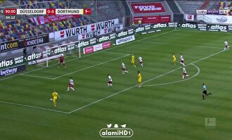 La barbaridad de remate de Haaland para darle el triunfo al Borussia Dortmund en el 94