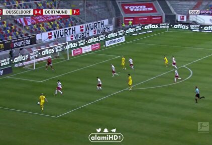 La barbaridad de remate de Haaland para darle el triunfo al Borussia Dortmund en el 94